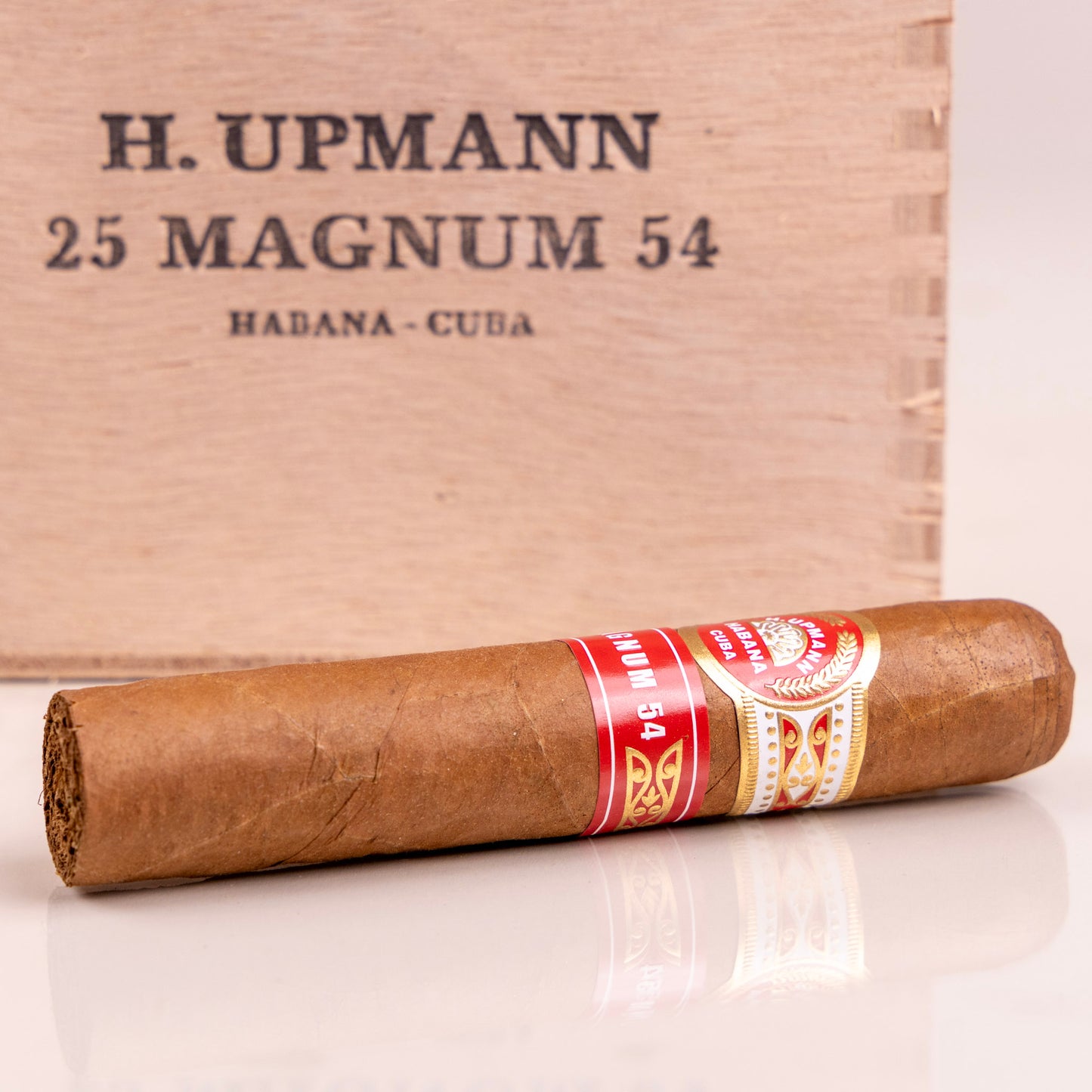 H. Upmann Magnum 54