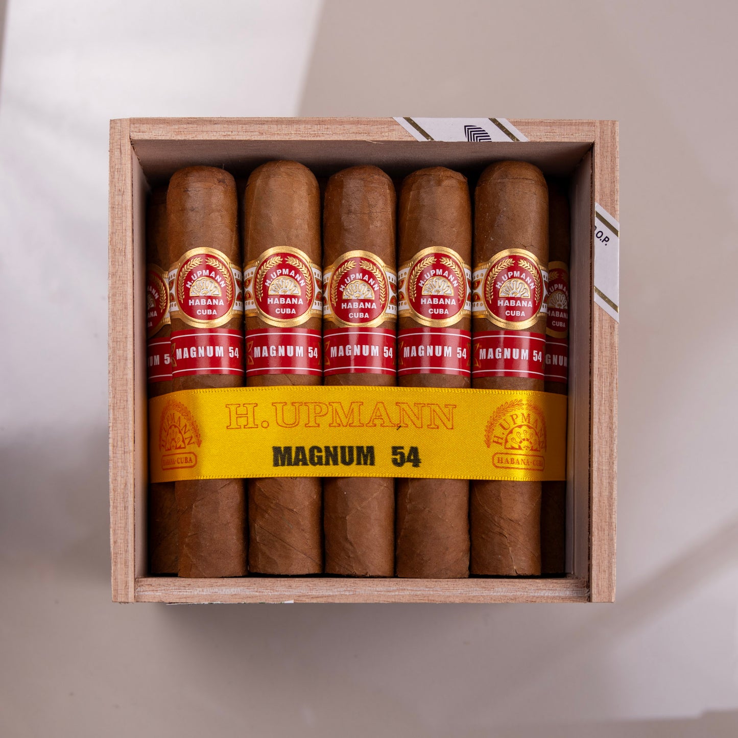 H. Upmann Magnum 54
