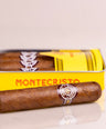 Montecristo Media Corona