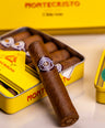 Montecristo Media Corona