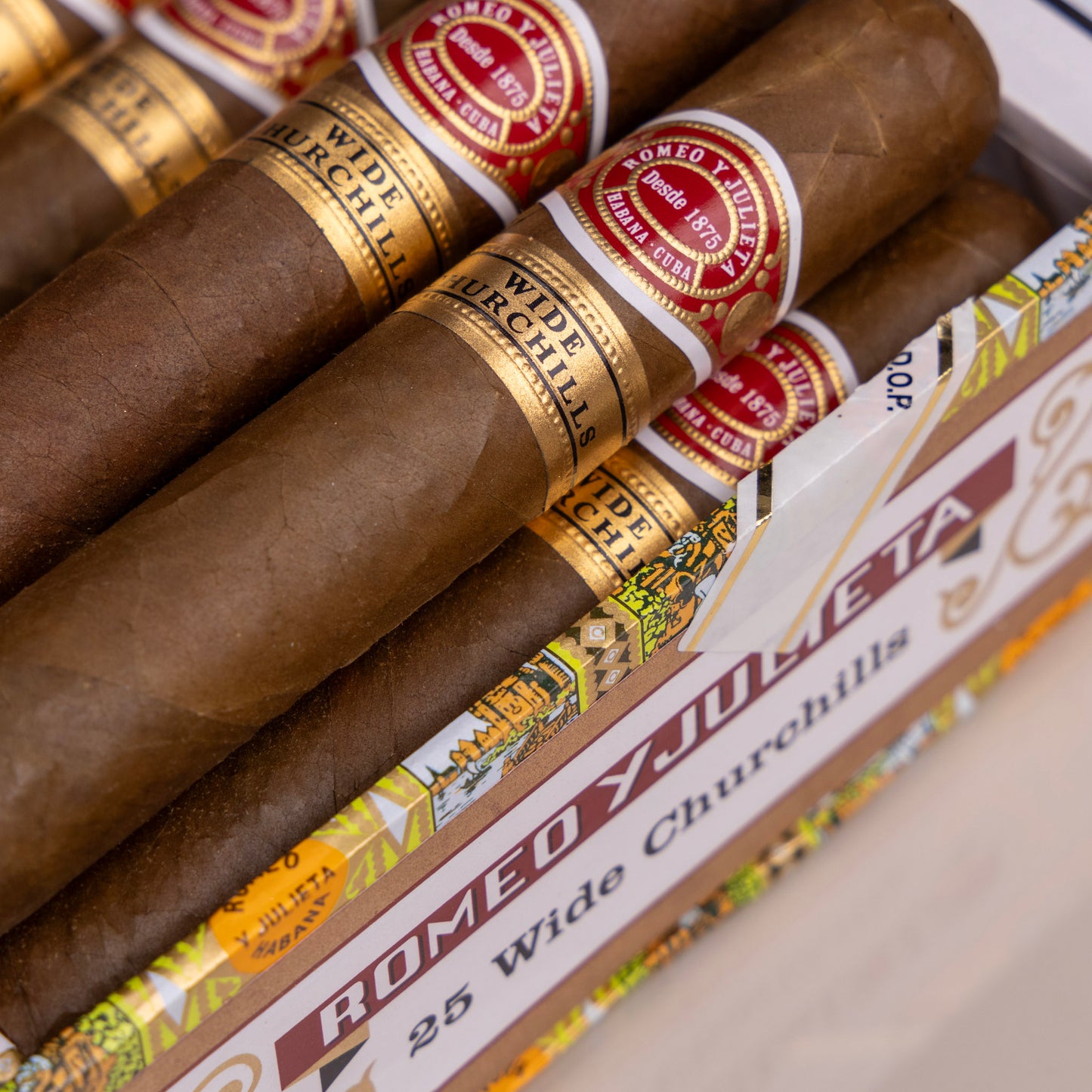Romeo y Julieta Wide Churchill