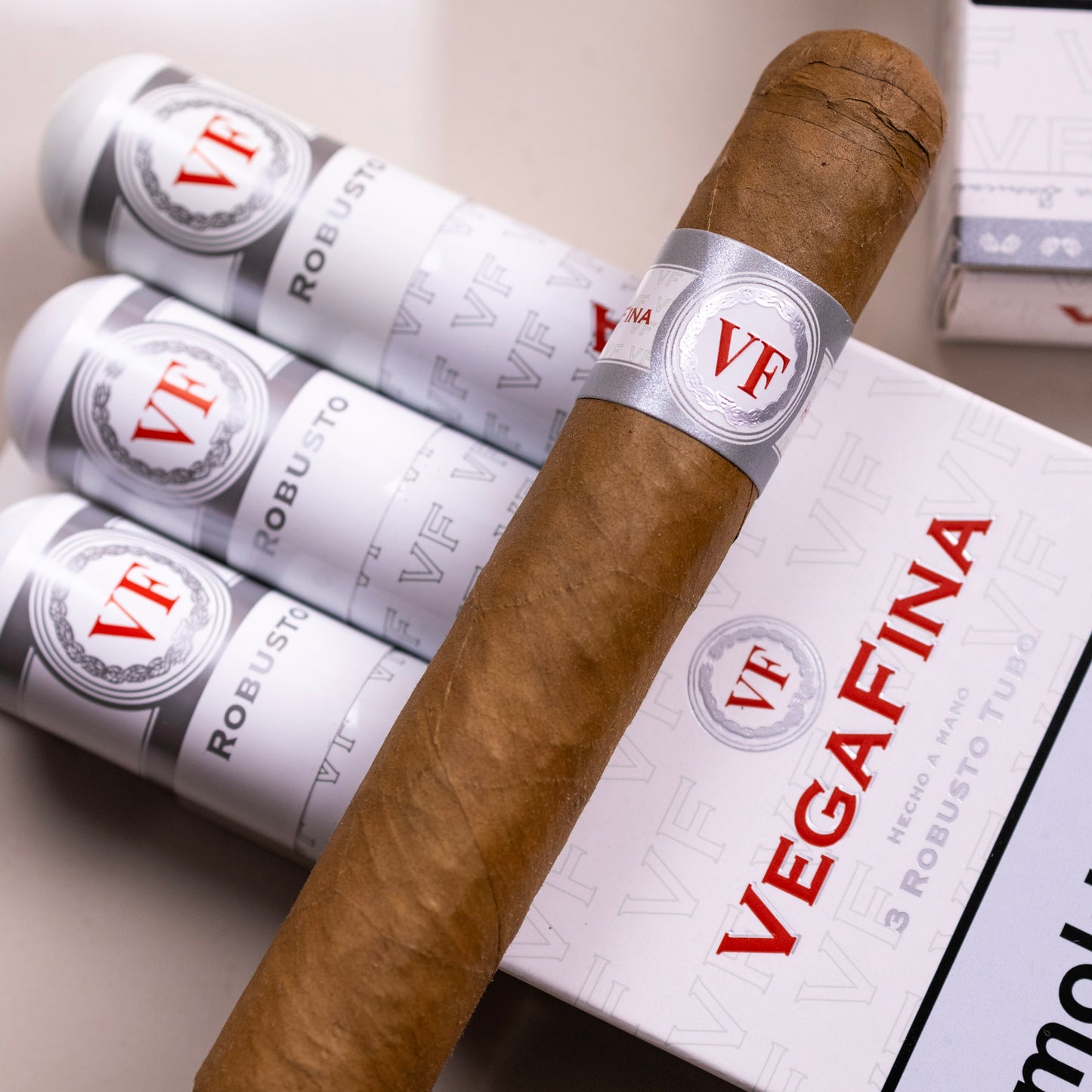 Vegafina Classic Robusto Tubos
